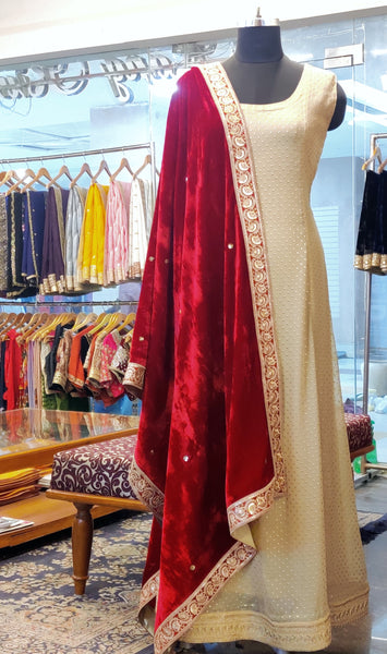 Sitara Booti - Maroon Velvet Shawl