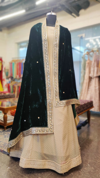 Sitara Booti - Dark Green Velvet Shawl