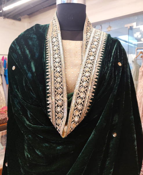Sitara Booti - Dark Green Velvet Shawl