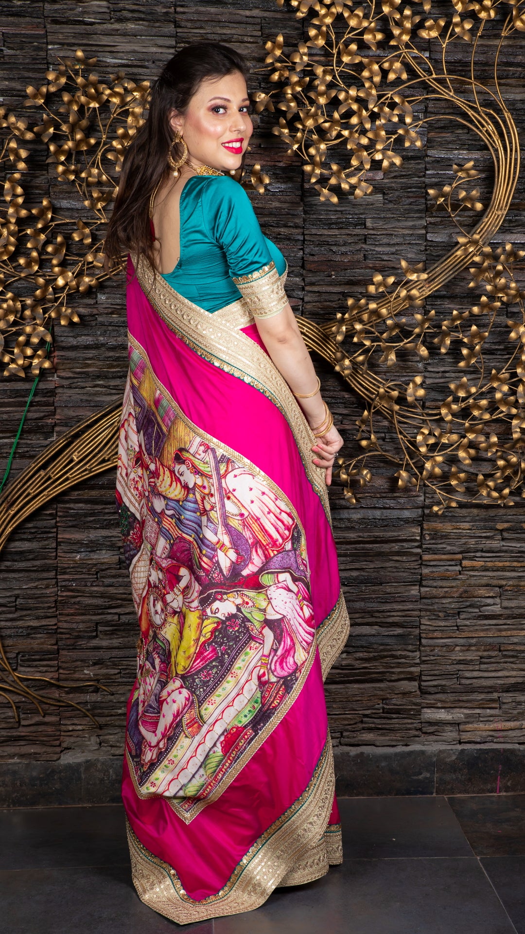 The Royal Grooming – Magenta Saree